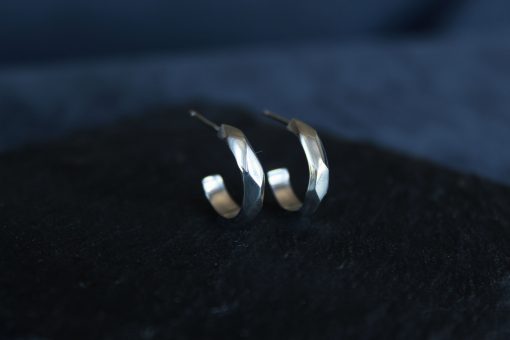Faceted silver mini hoops