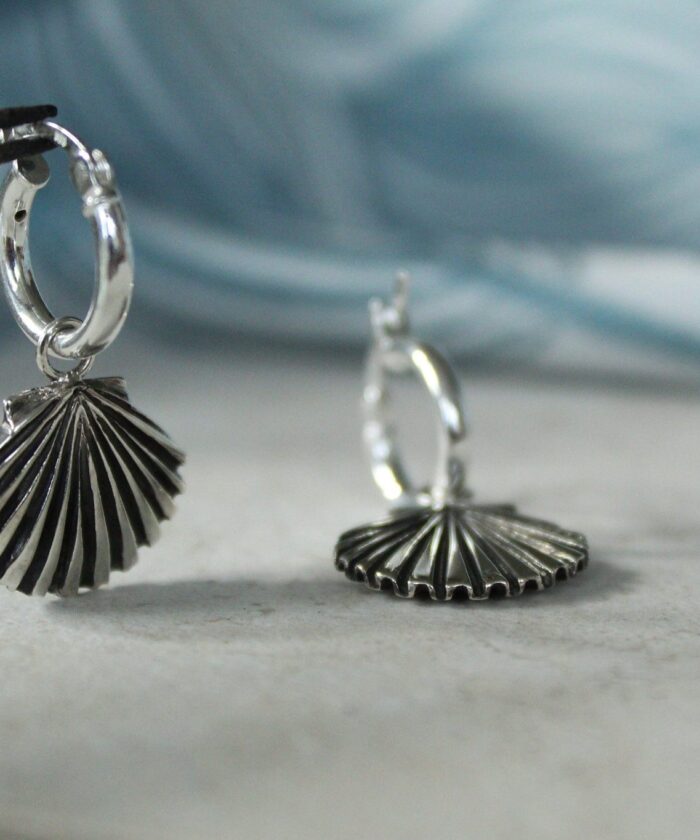Alternative view of Scallop Earrings